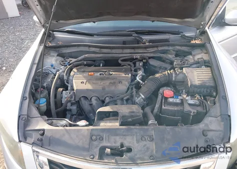 2009 Honda Accord 2.4 Ex-L from USA, damaged, VIN 1HGCP26819A083626